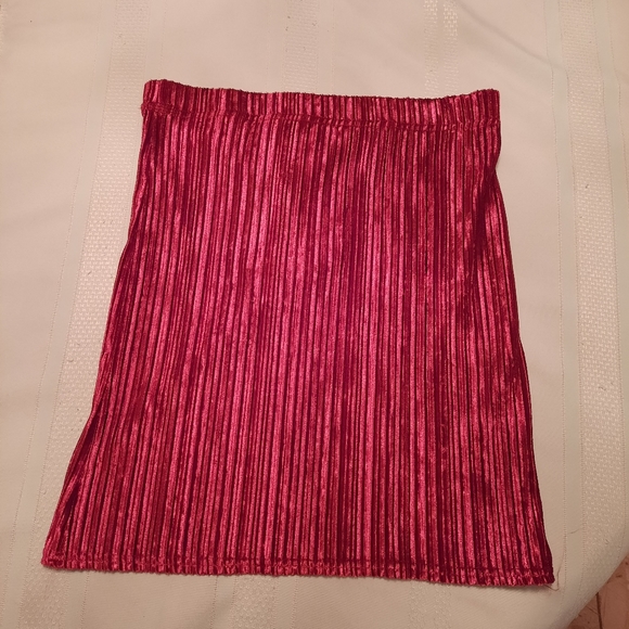 PrettyLittleThing Dresses & Skirts - Pretty Little Thing burgundy velvet mini skirt